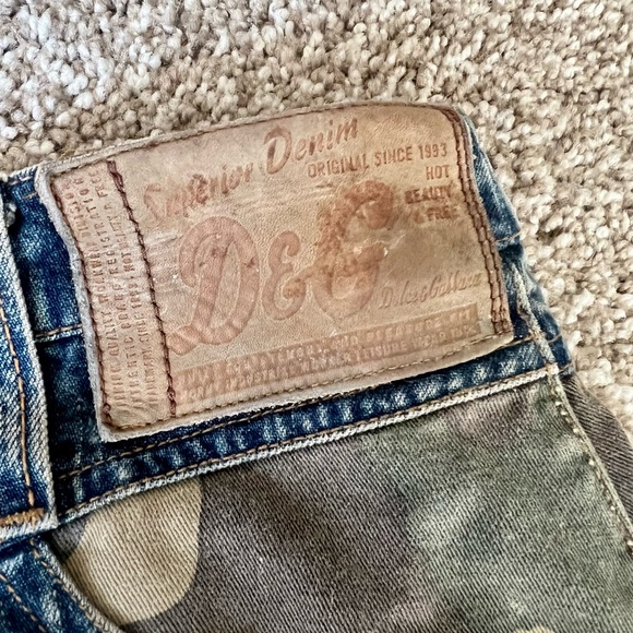 D&G denim mini skirt with Camo accents - Picture 6 of 7